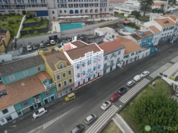 Moradia T5 para Venda em Horta (Angustias)