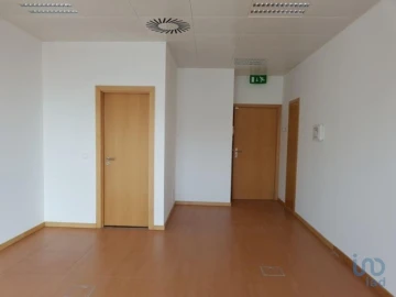 Escritório para Arrendamento em Olivais