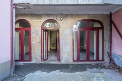 Prédio para Venda em Lordelo do Ouro e Massarelos