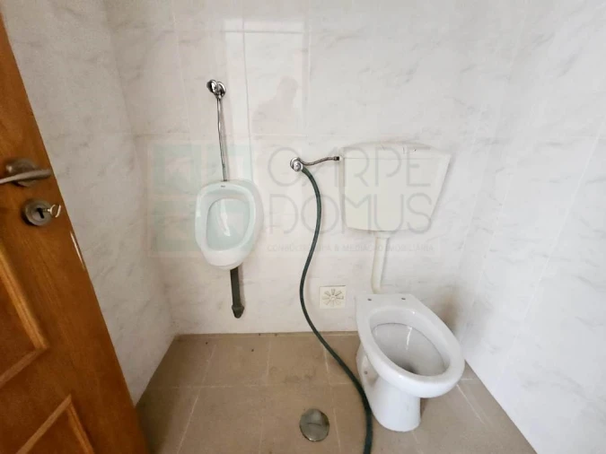 Loja para Arrendamento em Mina de Água Foto 19