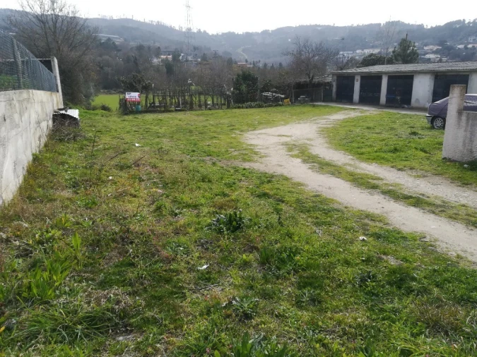 Terreno para Venda em Crespos e Pousada Foto 2