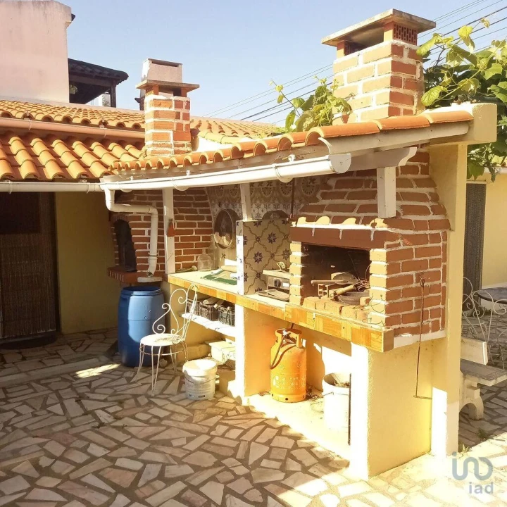 Moradia T4 para Arrendamento em Atouguia da Baleia Foto 14