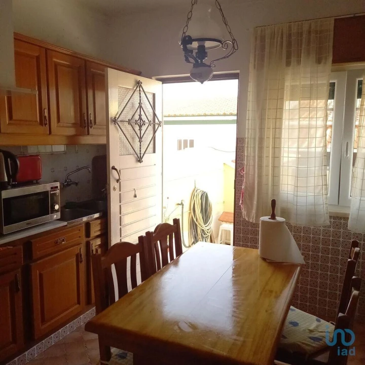 Moradia T4 para Arrendamento em Atouguia da Baleia Foto 5