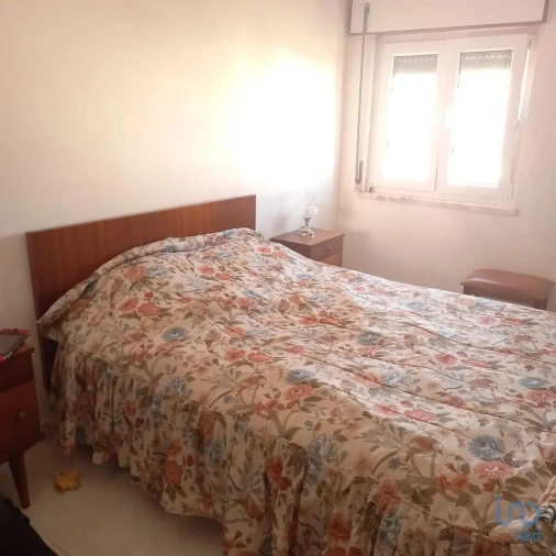 Moradia T4 para Arrendamento em Atouguia da Baleia Foto 11