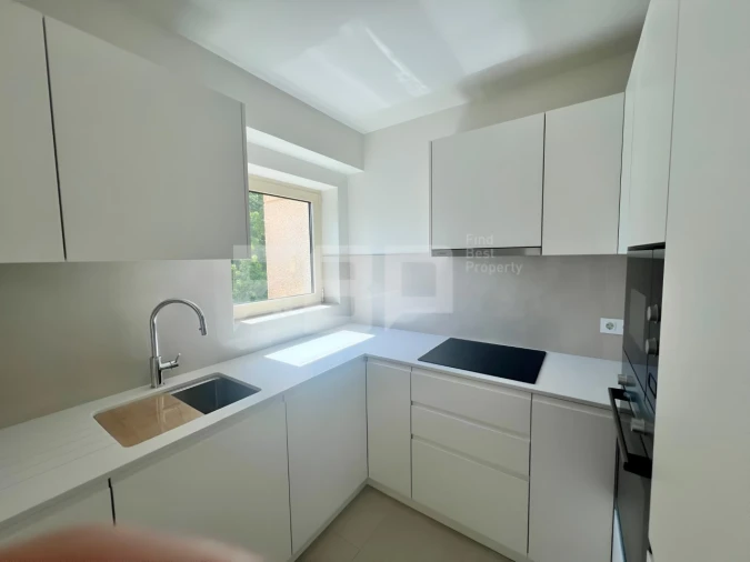 Apartamento T3 para Venda em Lordelo do Ouro e Massarelos Foto 2