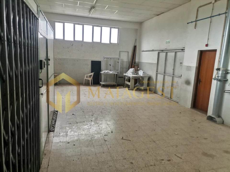 Armazém para Venda em Eiriz Foto 5