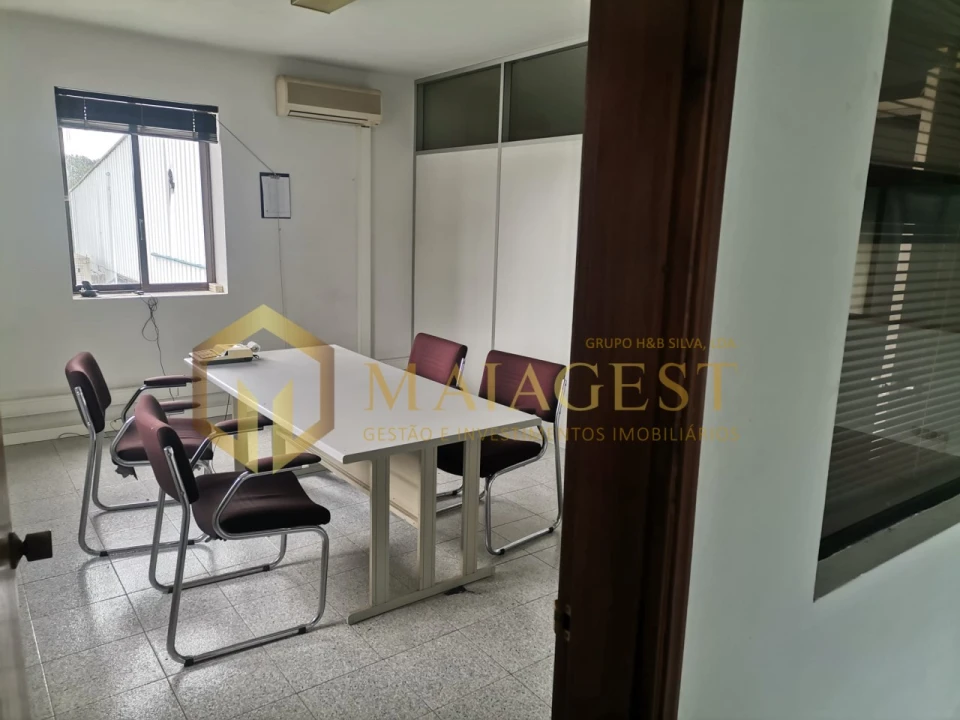 Armazém para Venda em Eiriz Foto 14