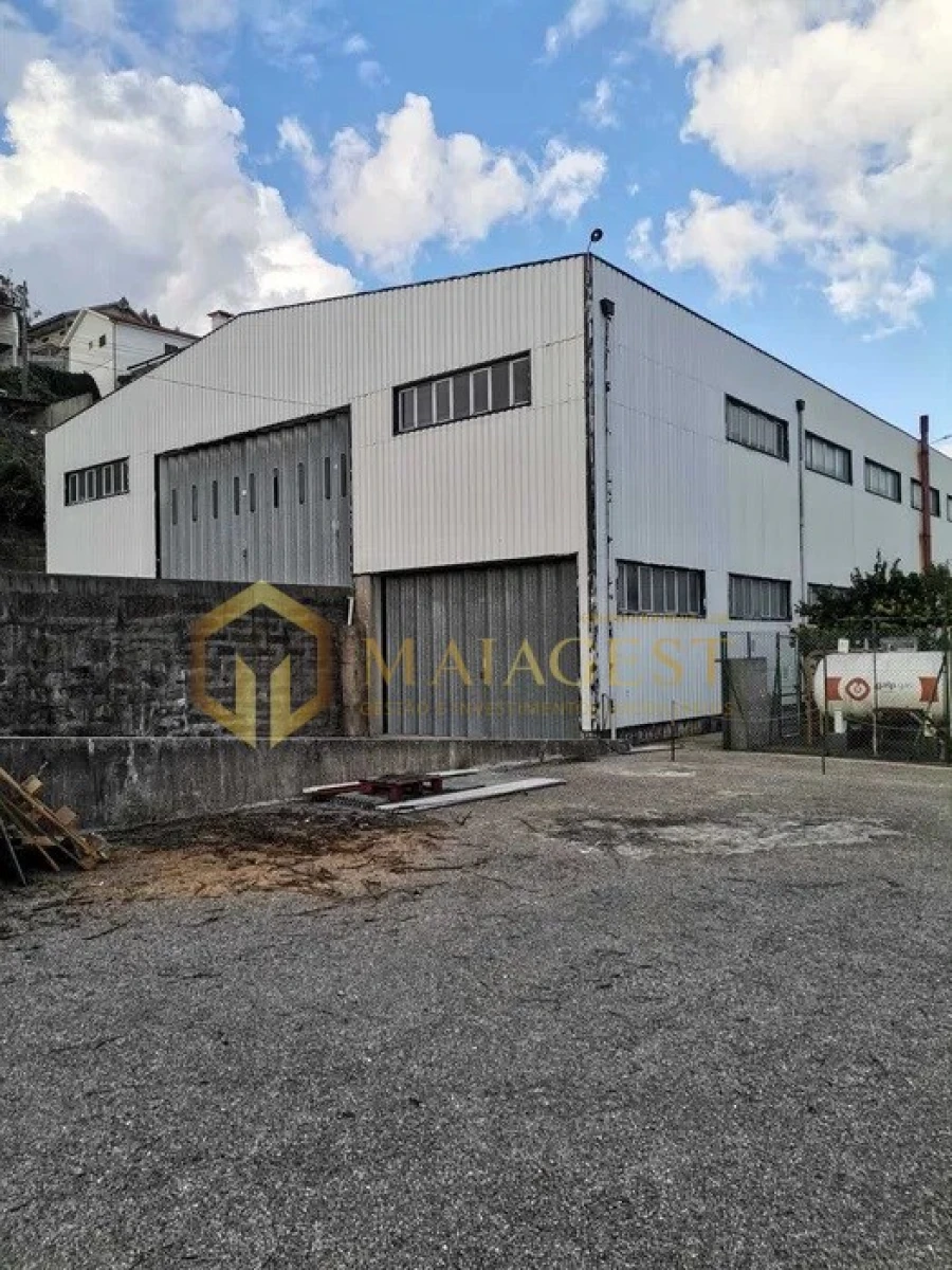 Armazém para Venda em Eiriz Foto 2