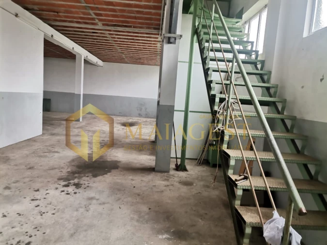 Armazém para Venda em Eiriz Foto 4