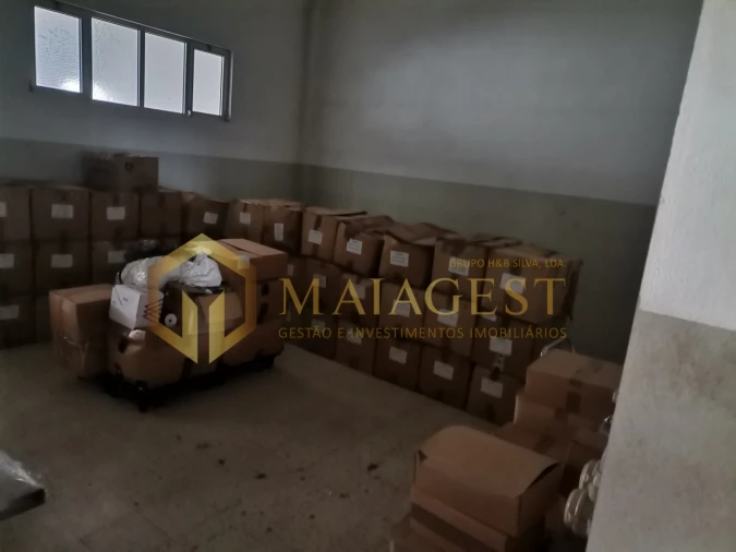 Armazém para Venda em Eiriz Foto 7