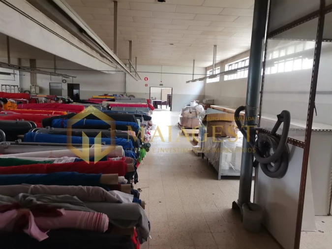 Armazém para Venda em Eiriz Foto 10