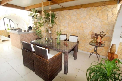 Apartamento T4 para Venda em Albufeira e Olhos de Água