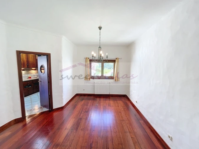 Moradia T4 para Venda em Guia Foto 11