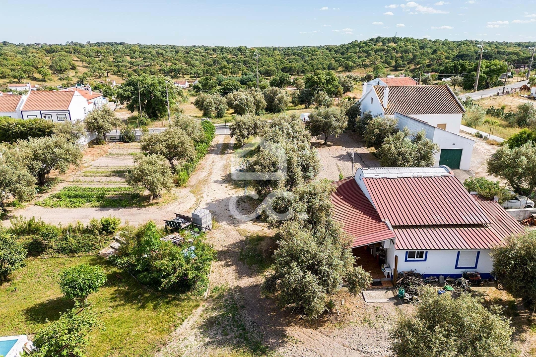 Quinta T2 para Venda em Mora Foto 56