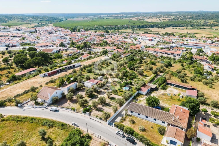 Quinta T2 para Venda em Mora Foto 46