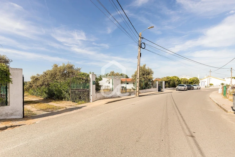 Quinta T2 para Venda em Mora Foto 1