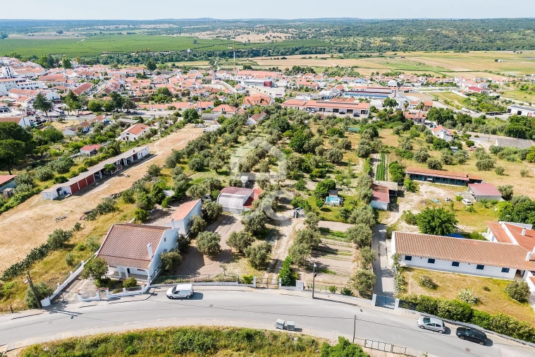 Quinta T2 para Venda em Mora Foto 45