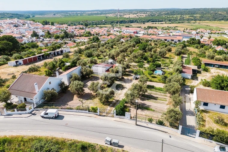 Quinta T2 para Venda em Mora Foto 47