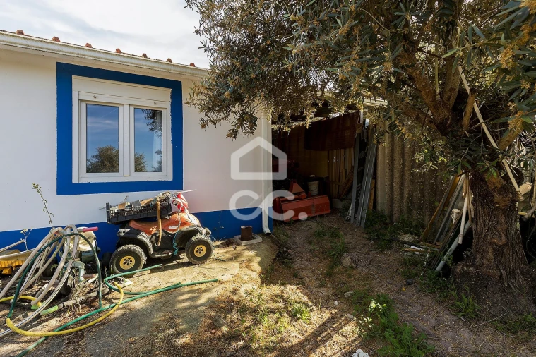 Quinta T2 para Venda em Mora Foto 16