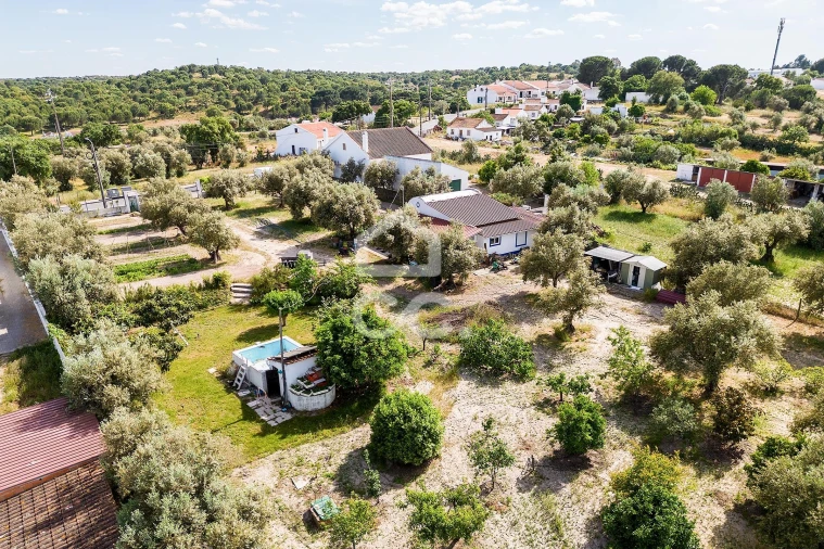 Quinta T2 para Venda em Mora Foto 55