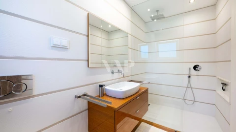 Moradia T5 para Venda em Guia