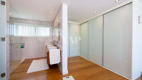 Moradia T5 para Venda em Guia