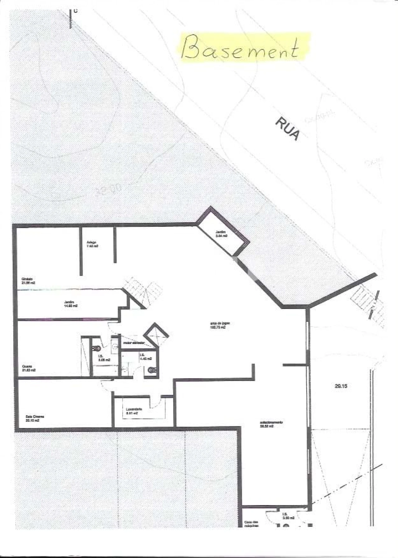 Moradia T5 para Venda em Guia Foto 43