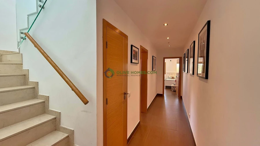 Moradia T4 para Venda em Guia Foto 40