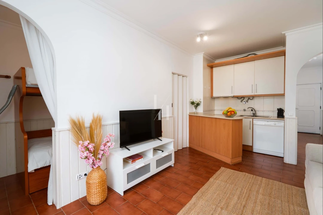 Apartamento T1 para Arrendamento em Quarteira Foto 16