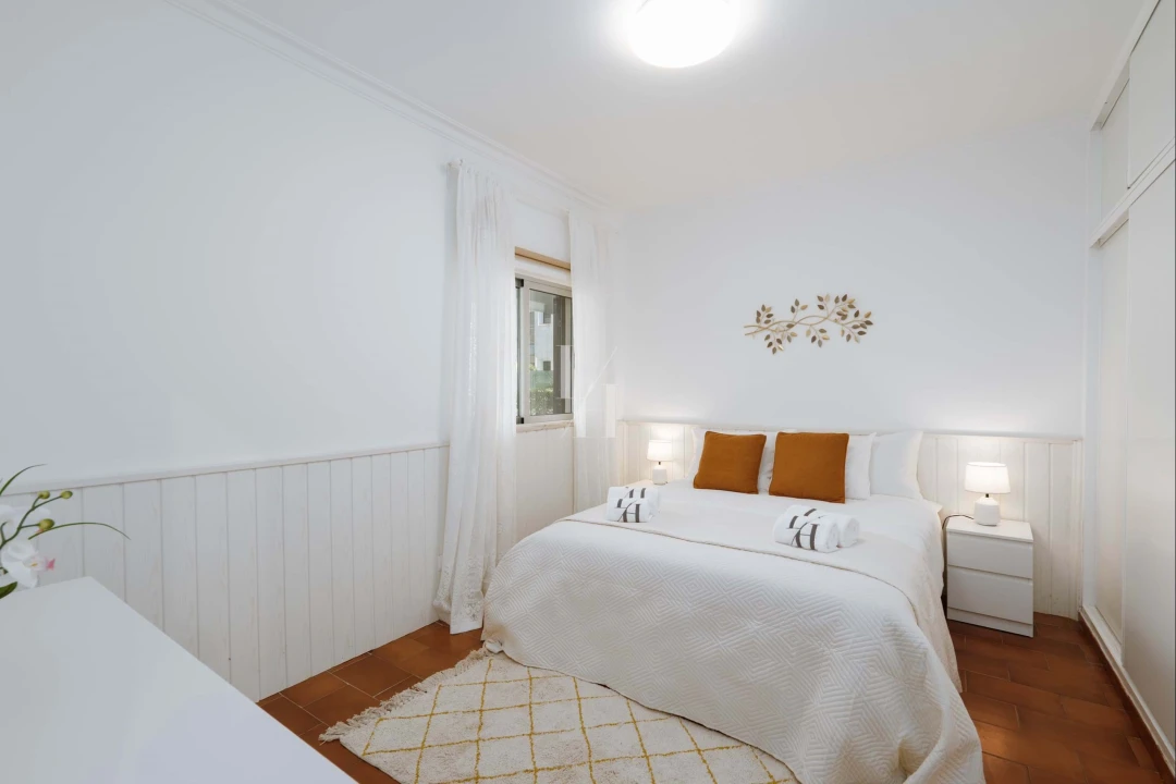 Apartamento T1 para Arrendamento em Quarteira Foto 3