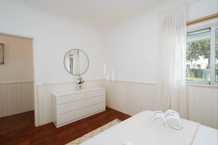 Apartamento T1 para Arrendamento em Quarteira Foto 4