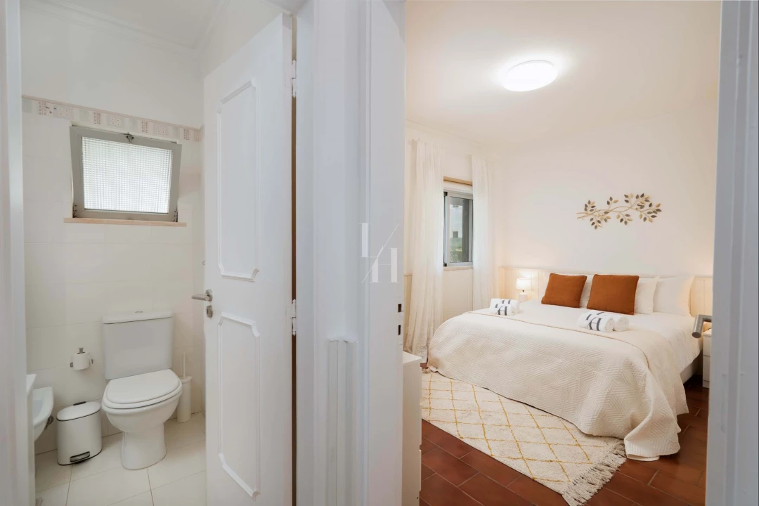 Apartamento T1 para Arrendamento em Quarteira Foto 14