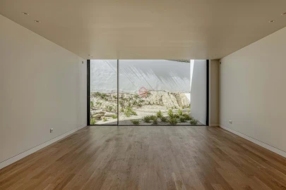 Apartamento T5 para Venda em Agualva e Mira-Sintra