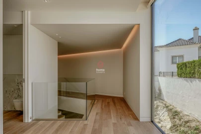 Apartamento T5 para Venda em Agualva e Mira-Sintra