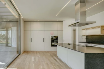 Apartamento T5 para Venda em Agualva e Mira-Sintra