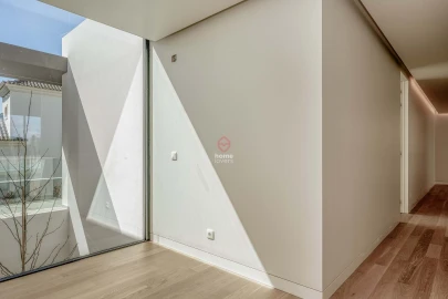 Apartamento T5 para Venda em Agualva e Mira-Sintra