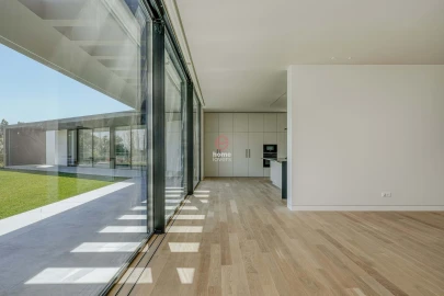 Apartamento T5 para Venda em Agualva e Mira-Sintra