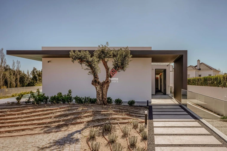 Apartamento T5 para Venda em Agualva e Mira-Sintra Foto 24