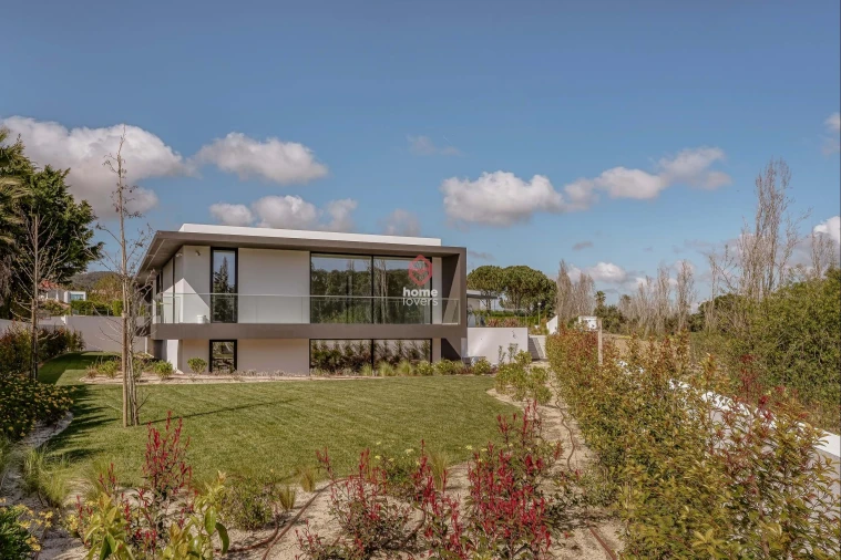 Apartamento T5 para Venda em Agualva e Mira-Sintra Foto 30