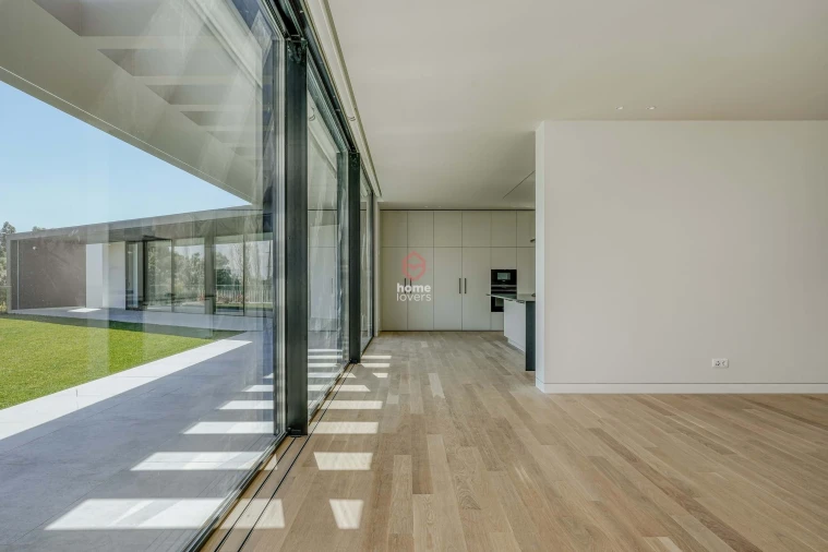 Apartamento T5 para Venda em Agualva e Mira-Sintra Foto 6