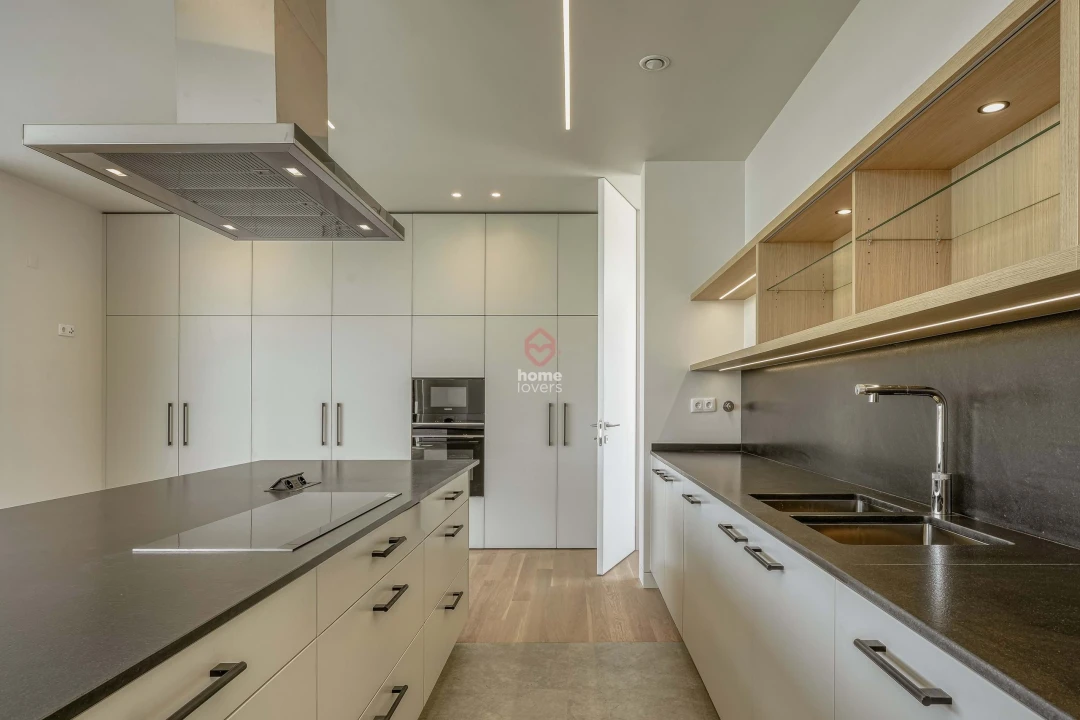 Apartamento T5 para Venda em Agualva e Mira-Sintra Foto 12