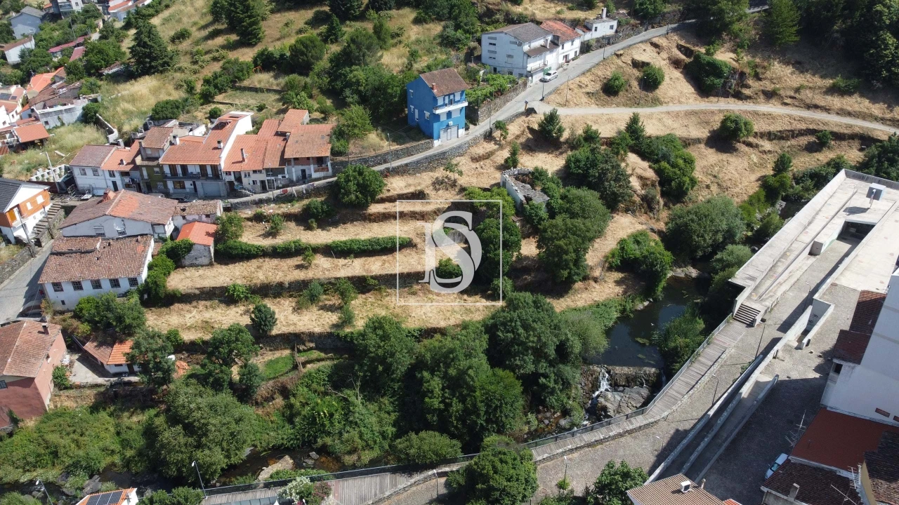 Moradia para Venda em Sé, Santa Maria e Meixedo Foto 25