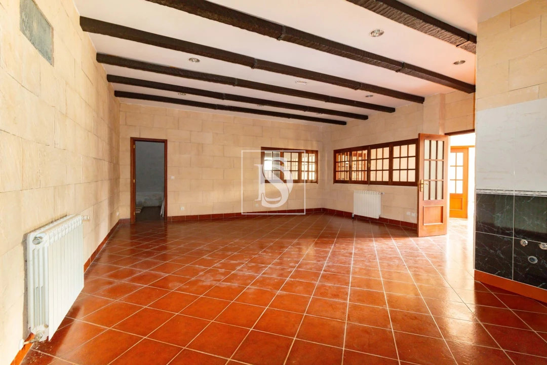 Moradia T4 para Venda em Almalagues Foto 3