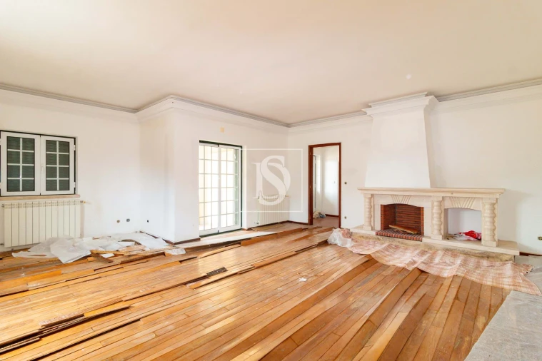 Moradia T4 para Venda em Almalagues Foto 21