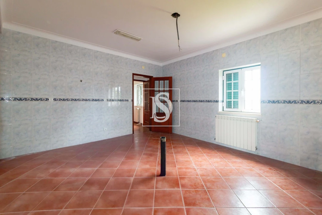 Moradia T4 para Venda em Almalagues Foto 18