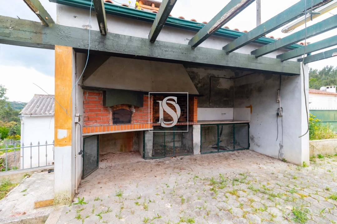 Moradia T4 para Venda em Almalagues Foto 14