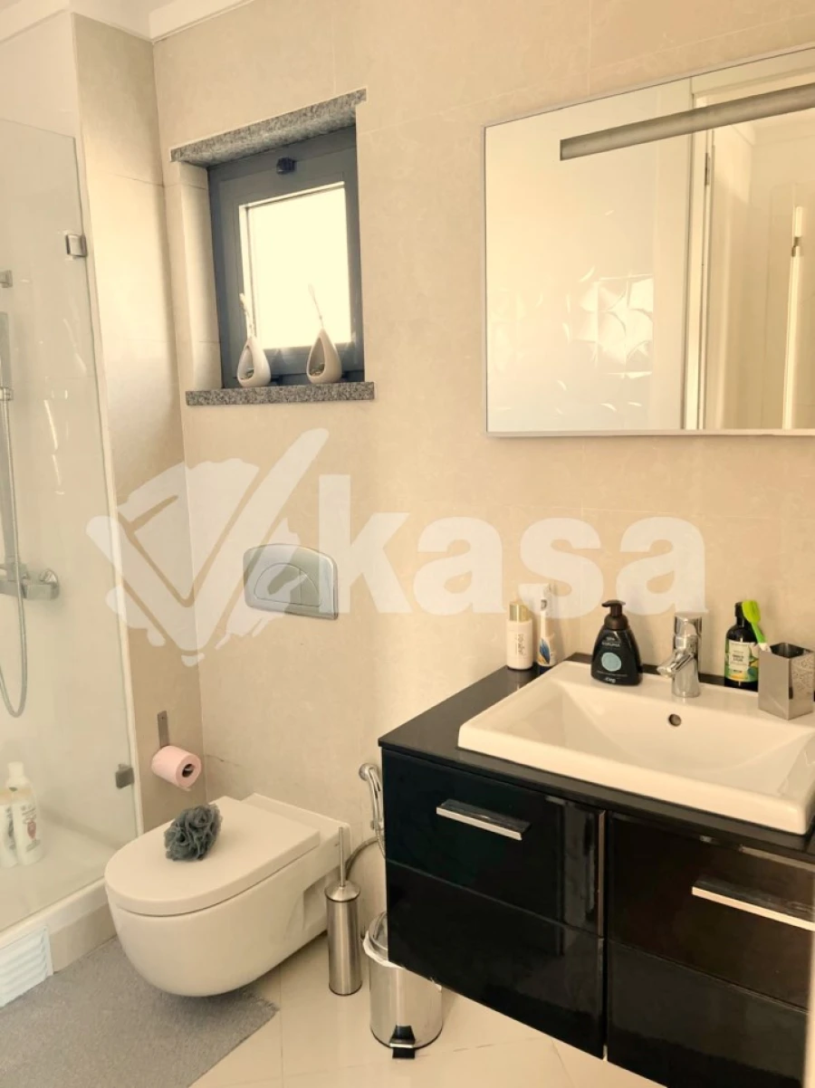 Moradia T4 para Venda em Santo Antonio da Charneca Foto 17