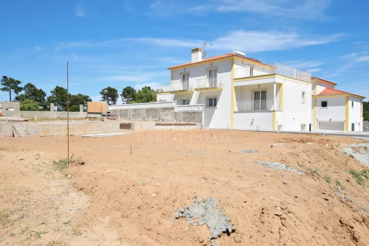 Moradia T3 para Venda em Sesimbra (Castelo) Foto 18