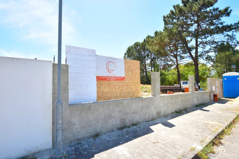 Moradia T3 para Venda em Sesimbra (Castelo) Foto 9