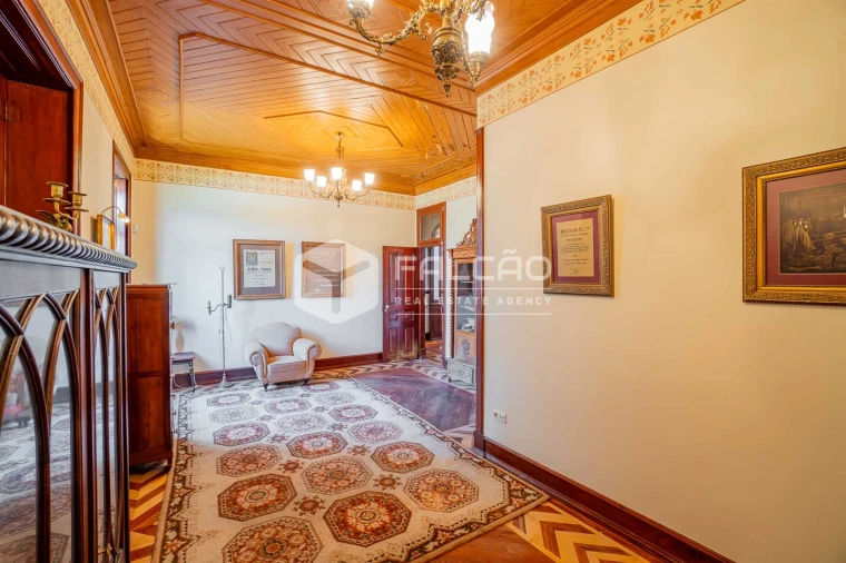 Moradia T10 para Venda em Alcanena e Vila Moreira Foto 9